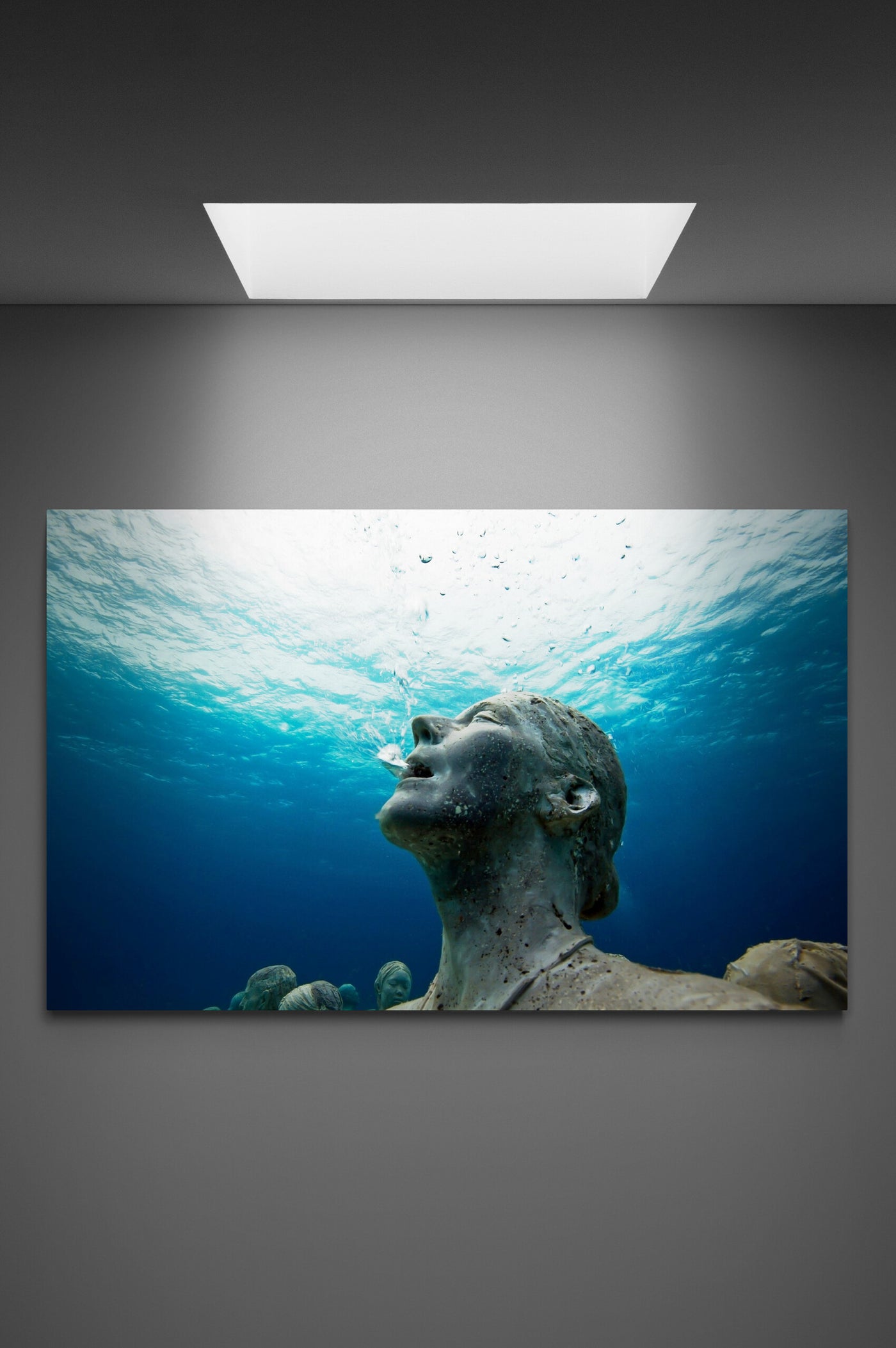 Canvas Underwater statue