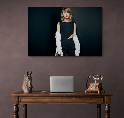 Tablou Canvas Taylor Swift pose